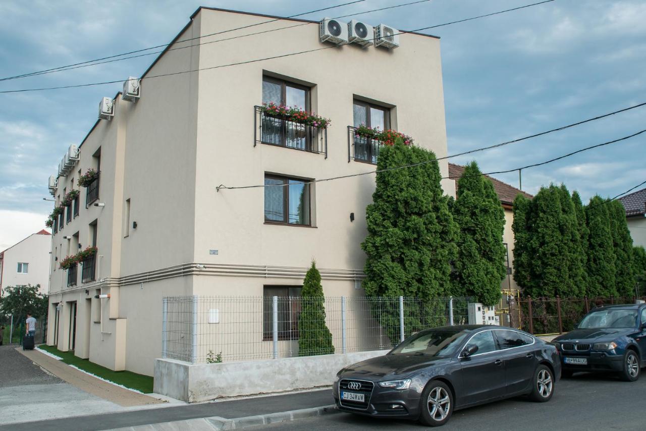 Gorgeous Villa Cluj-Napoca Exterior photo